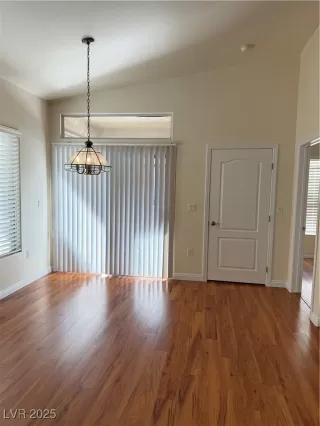 Photo #6: 2724509 Listing 