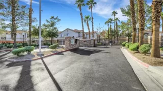 Photo #2: 2724522 Listing 