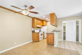 Photo #3: 2724535 Listing 