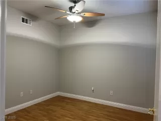 Photo #2: 2724536 Listing 