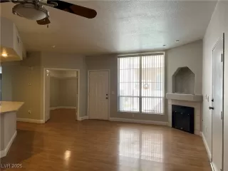 Photo #5: 2724536 Listing 