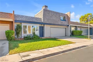 Photo #1: 2724540 Listing 