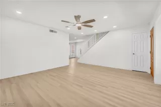 Photo #4: 2724540 Listing 