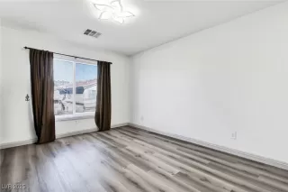 Photo #4: 2724563 Listing 