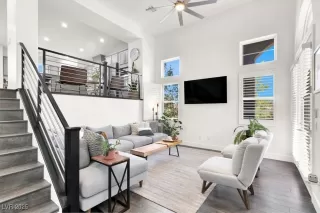 Photo #5: 2724566 Listing 