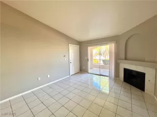 Photo #3: 2724568 Listing 