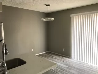 Photo #3: 2724573 Listing 