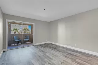 Photo #5: 2724588 Listing 