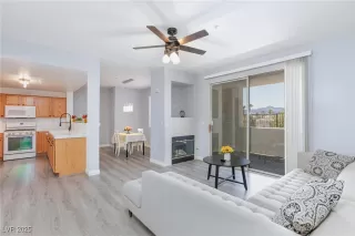 Photo #3: 2724595 Listing 