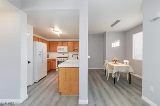 Photo #5: 2724595 Listing 