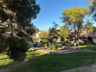 Photo #1: 2724608 Listing 