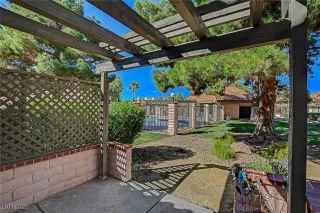 Photo #3: 2724608 Listing 