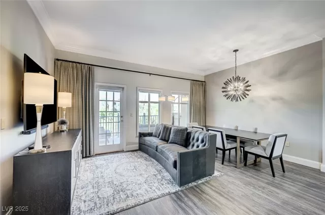 MLS: 2724616 Condo For Sale