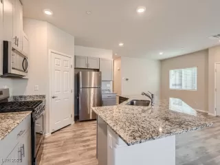 Photo #3: 2724634 Listing 