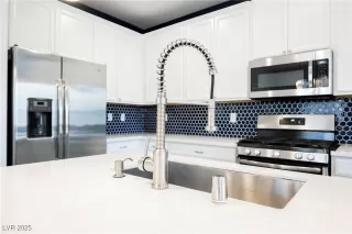 Primary Photo for MLS#: 2724640