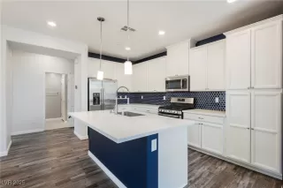 Photo #3: 2724640 Listing 