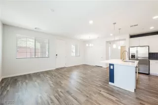 Photo #6: 2724640 Listing 