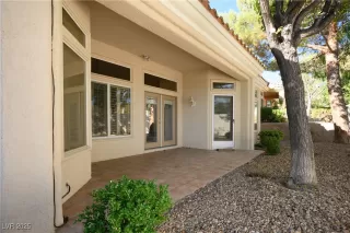 Photo #5: 2724658 Listing 