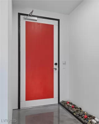 Photo #2: 2724694 Listing 