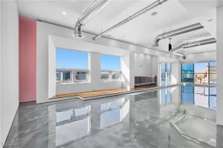 Photo #3: 2724694 Listing 