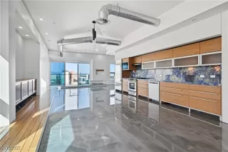 Photo #4: 2724694 Listing 