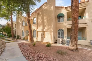 Photo #2: 2724709 Listing 