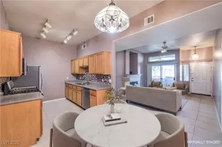 Photo #1: 2724724 Listing 