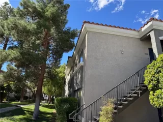 Photo #1: 2724728 Listing 