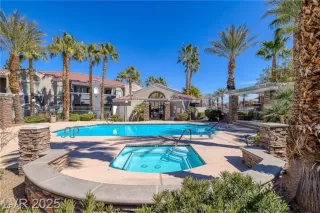 Photo #4: 2724728 Listing 