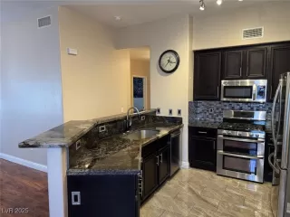 Photo #5: 2724728 Listing 