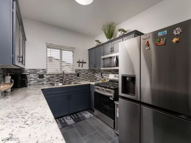 MLS: 2724730 Condo For Sale