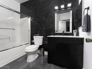 Photo #2: 2724730 Listing 