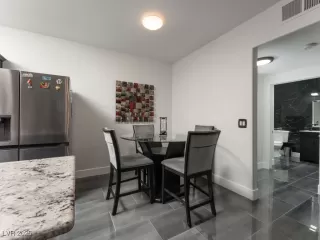 Photo #4: 2724730 Listing 