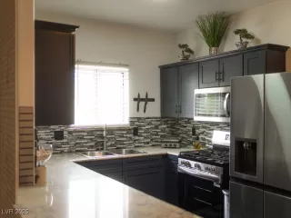 Photo #6: 2724730 Listing 