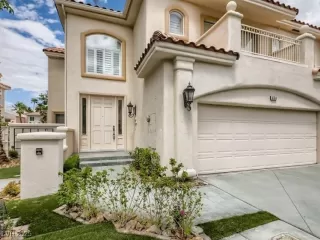 Photo #6: 2724757 Listing