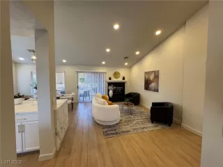 Photo #2: 2724760 Listing