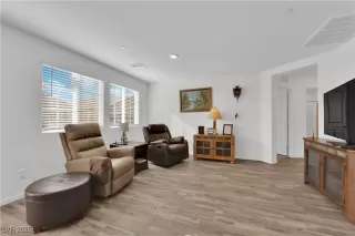 Photo #6: 2724761 Listing 