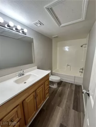 Photo #5: 2724795 Listing 