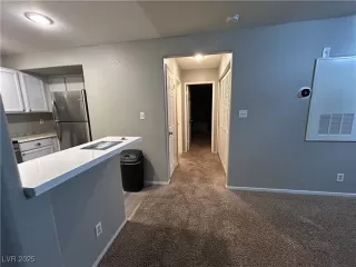 Photo #5: 2724796 Listing 