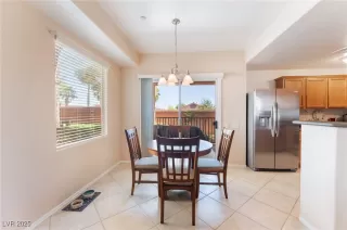 Photo #2: 2724797 Listing 