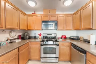 Photo #4: 2724797 Listing 