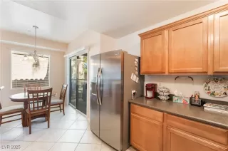 Photo #5: 2724797 Listing 