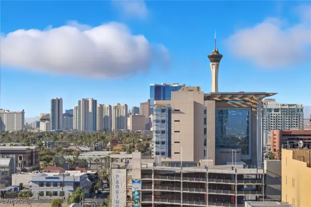 MLS: 2724823 Condo For Sale