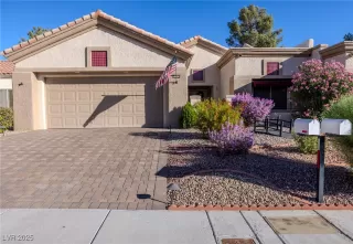 Photo #2: 2724846 Listing 