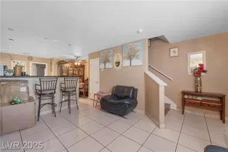 Photo #5: 2724849 Listing 