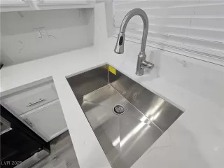 Photo #3: 2724850 Listing 