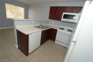 Photo #2: 2724873 Listing 