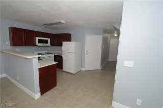 Photo #6: 2724873 Listing 