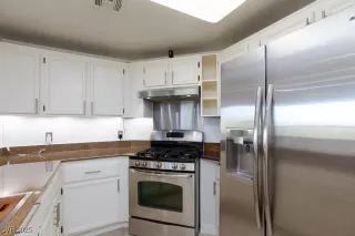 Photo #4: 2724875 Listing 