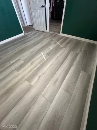 Photo #5: 2724887 Listing 